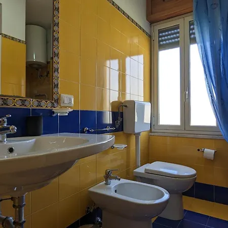 Marzamemi, Sul Livello Del Mare, Gold *