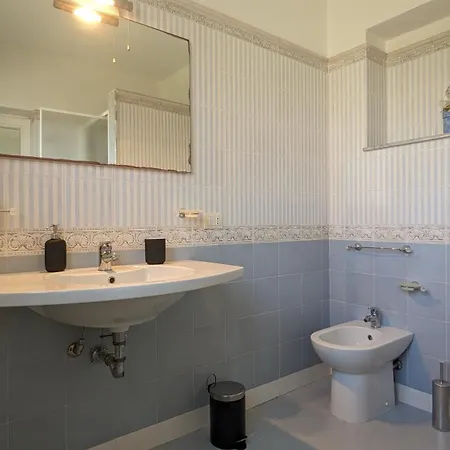 Marzamemi, Sul Livello Del Mare, Gold